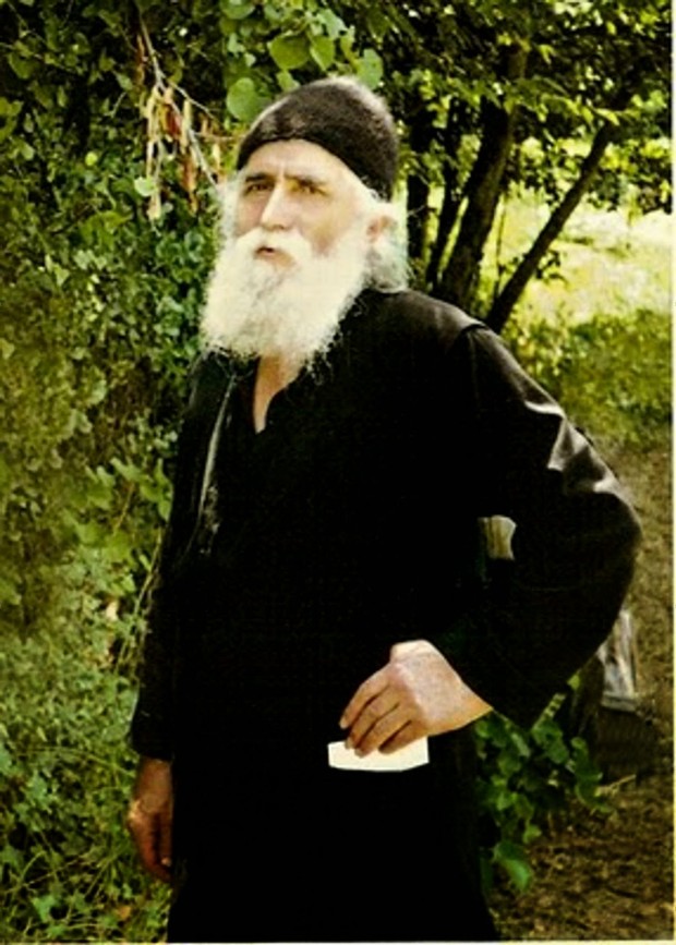 Οι παρεμβάσεις Του Αγίου Παισίου σε δύσκολες στιγμές πιστών.